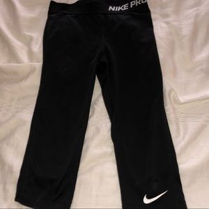 Girls Medium Nike Pro Driffit Leggings